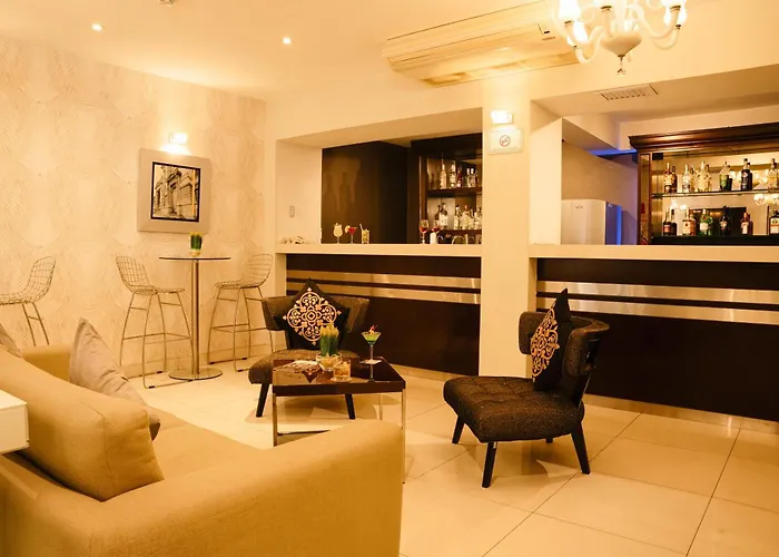 Limaq Hotel